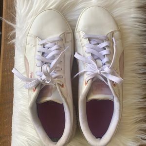 - Puma white leather sneakers in EUC